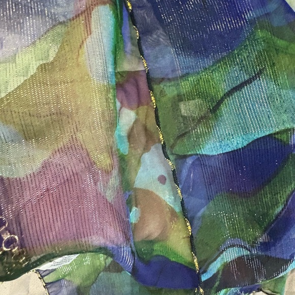 Vintage Oscar de la Renta Blue and Green Floral Design Scarf - Picture 5 of 6